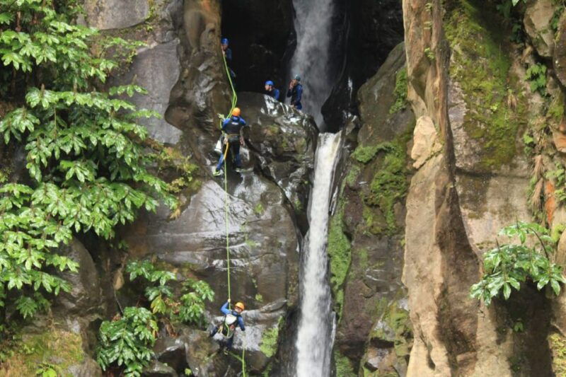 sao-miguel-salto-do-cabrito-guided-canyoning-experience