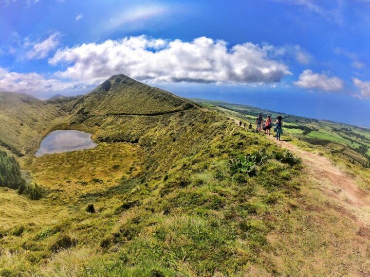 sao-miguel-sete-cidades-and-crater-lakes-hike