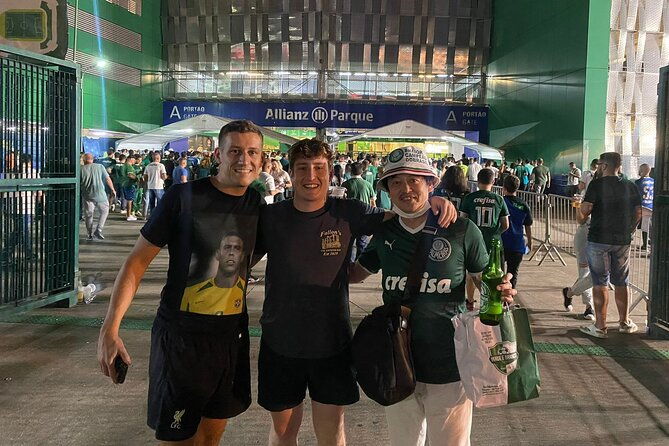 sao-paulo-palmeiras-game-experience-with-local