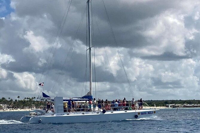 saona-island-from-punta-cana-with-lunch-and-open-bar