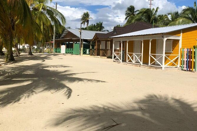 saona-mano-juan-song-of-the-beach-away-from-the-tourist-crowds