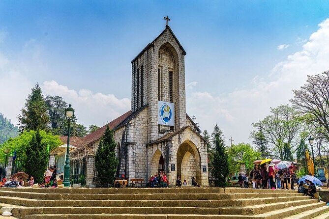 Sapa 3 Days Visit Cat Cat,Fansipan & Moana Check Point from HANOI - A Comprehensive Look at the Sapa 3-Day Tour