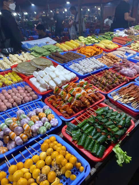 Sapa Night Market Experience  BBQ, Hotpot & Black Chicken - A Closer Look at the Sapa Night Market Experience