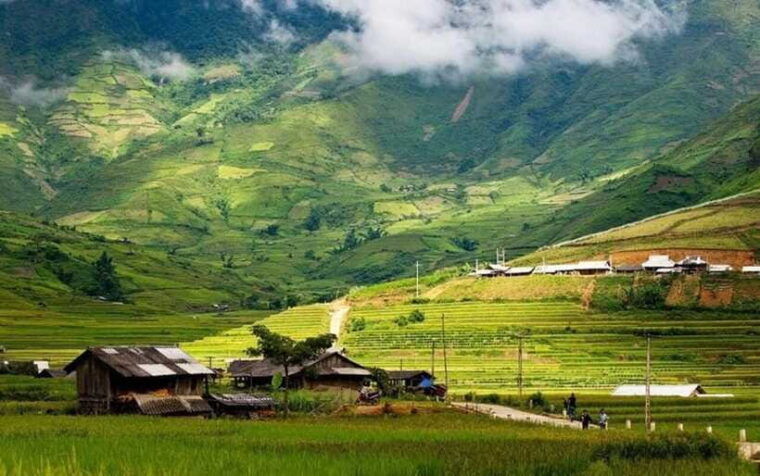 sapa-silver-waterfall-and-love-waterfall-day-trip