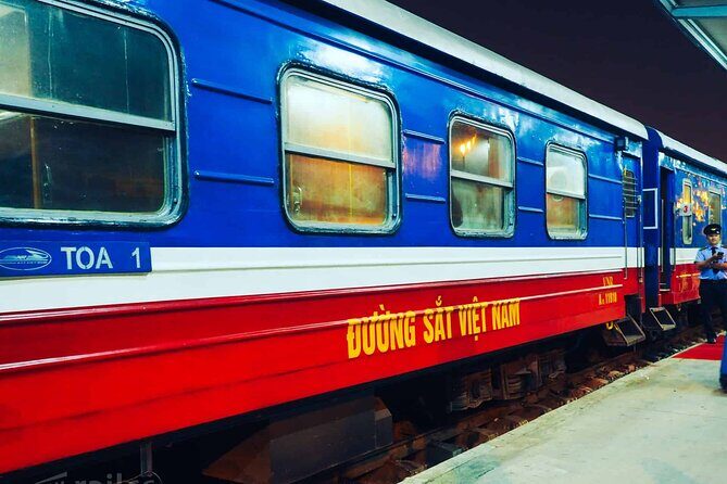 Sapa Tour 2 Days 1 Night (1 Night Hotel + 2 Nights on Train) - Key Points