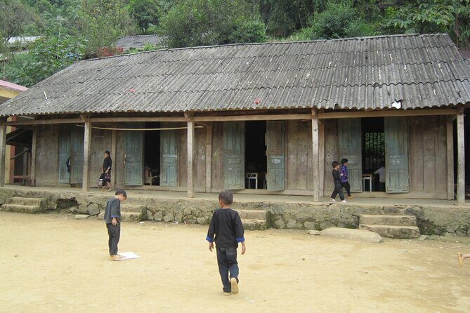 Sapa Trekking 2days by Bus from Hanoi (Overnight in Homestay) - FAQs