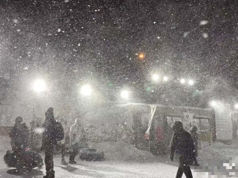 Sapporo: Sounkyo Ice Festival Private Day Trip - Key Points