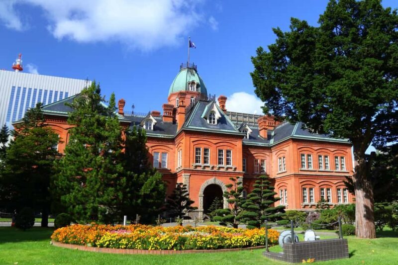 Sapporo: Tour of the Historic Red Brick Government Office - Summary of the Experience