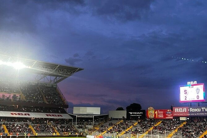 saprissa-soccer-team-local-match