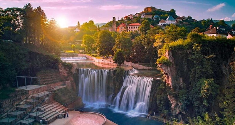 Sarajevo: Day Tour to Jajce, Travnik, Waterfalls, Pliva Lake - Key Points