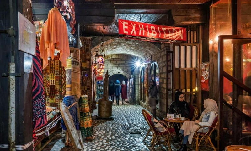 Sarajevo: Nighttime City Highlights Walking Tour - Key Points