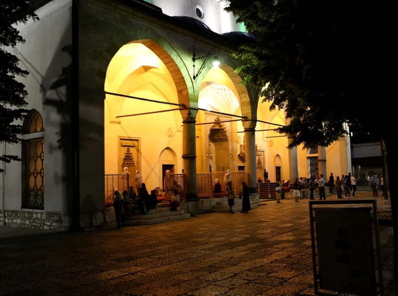 Sarajevo: Nighttime City Highlights Walking Tour - The Sum Up