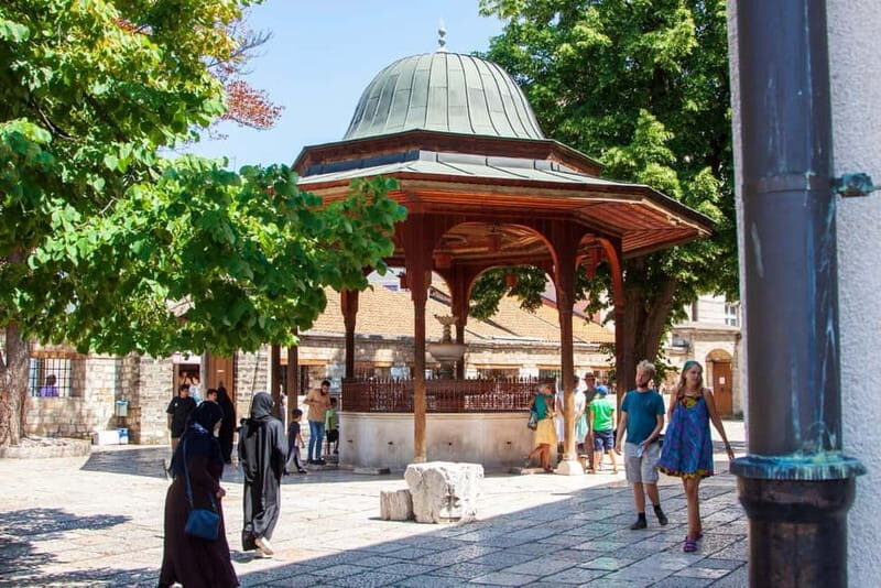 Sarajevo Old Town: Bosnian Ethnic Food & Coffee Walking Tour - Key Points