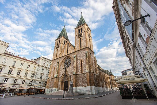 sarajevo-uncovered-old-town-tour-with-coffee-and-food-tasting