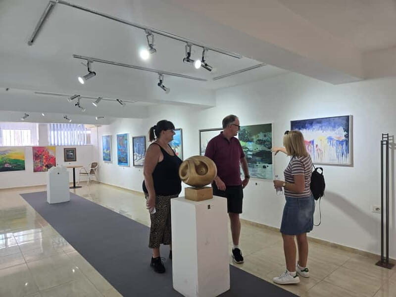 Saranda: 2.5-hour walking tour around the city - The Sum Up