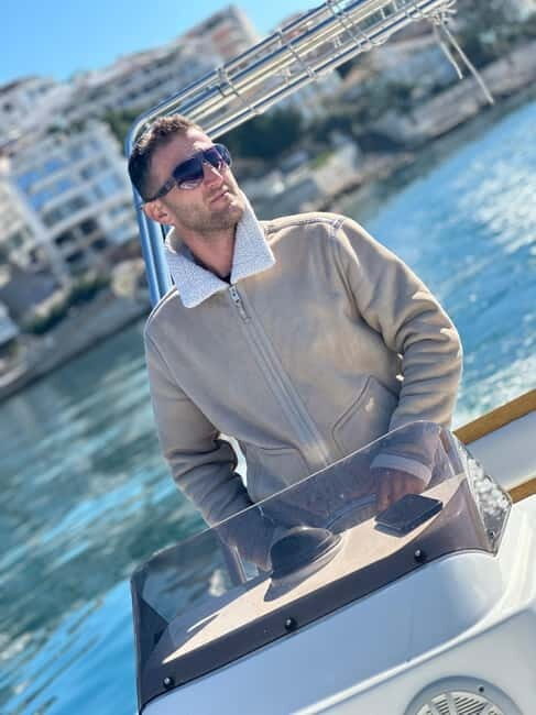 Saranda: Boat tour to 7 destinations and free umbrella - FAQ