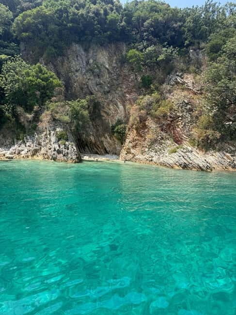 Saranda: Boat tour to 7 destinations end snorkeling - Discovering the Albanian Coast on a Boat
