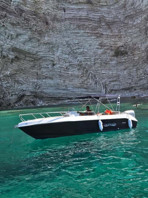Sarandë: Boat Tour to Kroreza with Snorkel and free Umbrella - Who Should Consider This Tour?