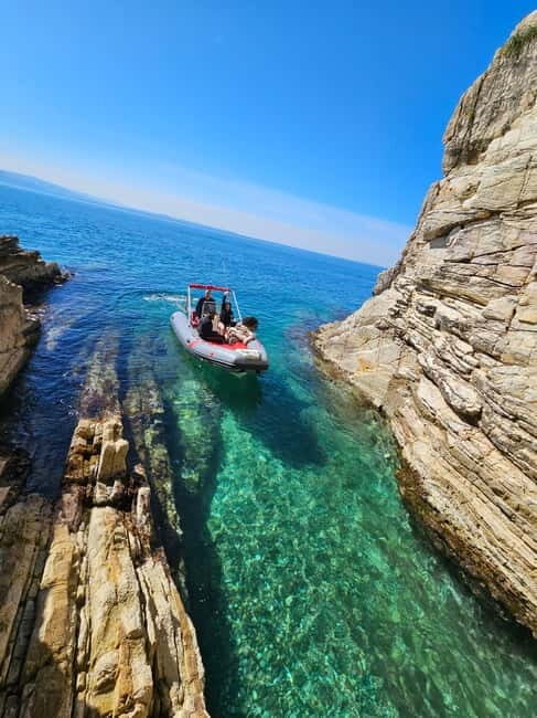 Sarandë: Boat Tour to Kroreza with Snorkelling and Umbrella - Authentic Benefits From Past Travelers