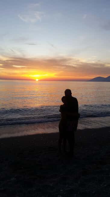 Sarandë: Exclusive Relaxing Sunset Tour with Wine & Fruits - Why This Tour Is Worth It