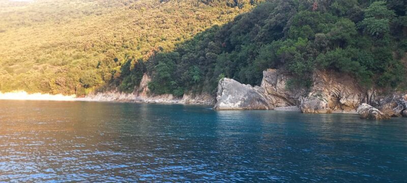 Sarandë: Exclusive Relaxing Sunset Tour with Wine & Fruits - Practical Tips for Your Sunset Boat Tour