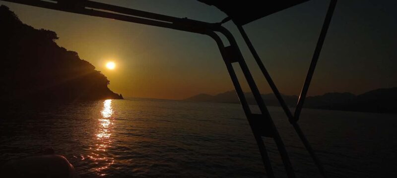 Sarandë: Exclusive Relaxing Sunset Tour with Wine & Fruits - Who Would Love This Tour?