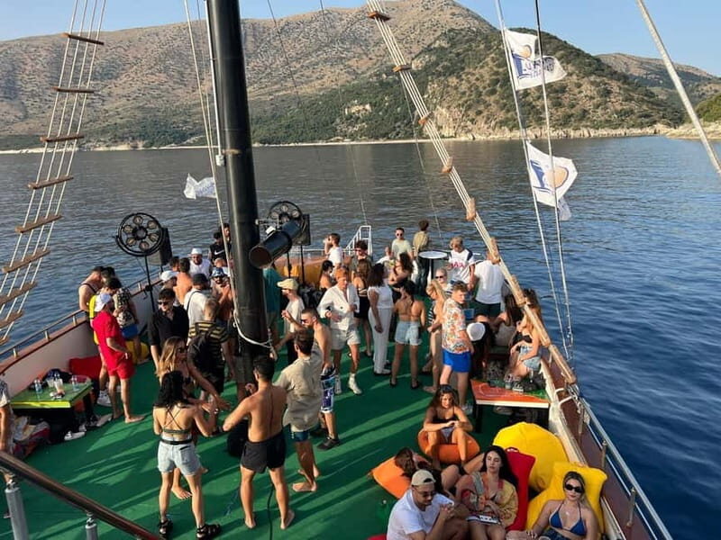 Sarande: Full-Day Louis Luxury Yacht Tour from Saranda - Food and Beverage Options