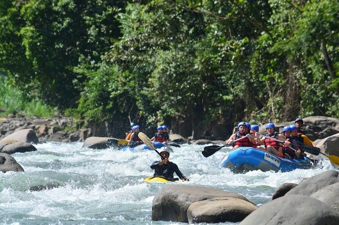 sarapiqui-white-water-rafting-from-la-fortuna