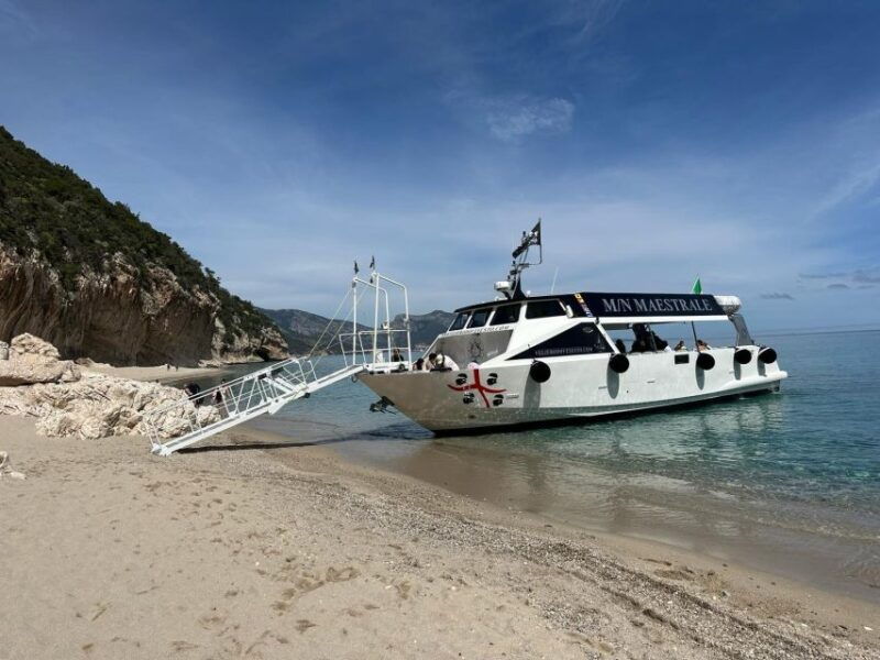 sardinia-gulf-of-orosei-boat-trip-with-cala-goloritze