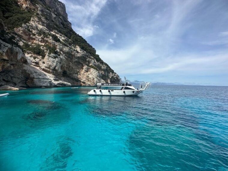 sardinia-gulf-of-orosei-boat-trip-with-cala-goloritze