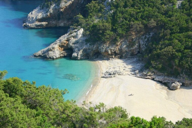 sardinia-gulf-of-orosei-boat-trip-with-cala-goloritze
