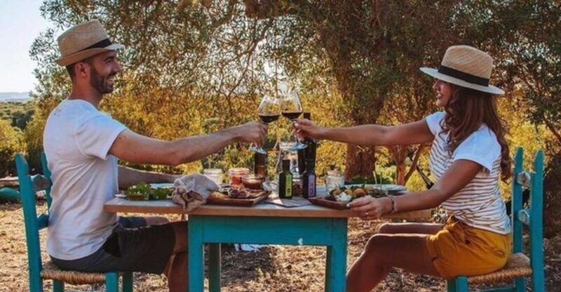 sardinian-olive-oil-tasting-picnic-among-the-olive-trees
