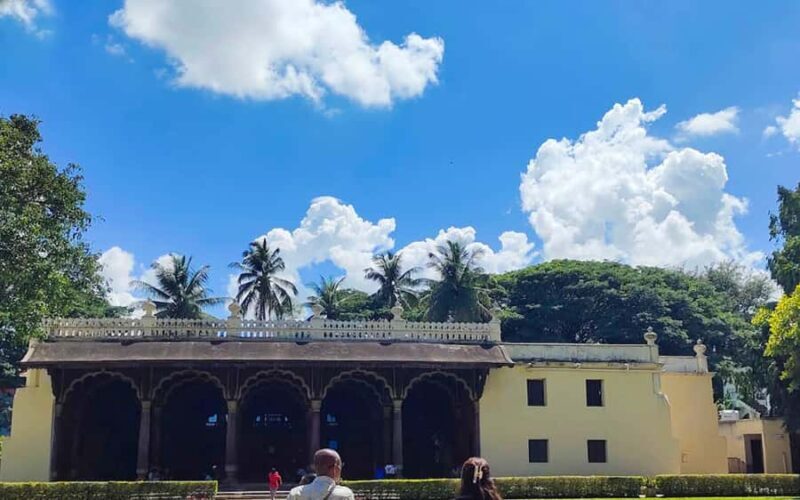 Saree Weaving & Srirangapatna Palace Day Tour from Bangalore - FAQs