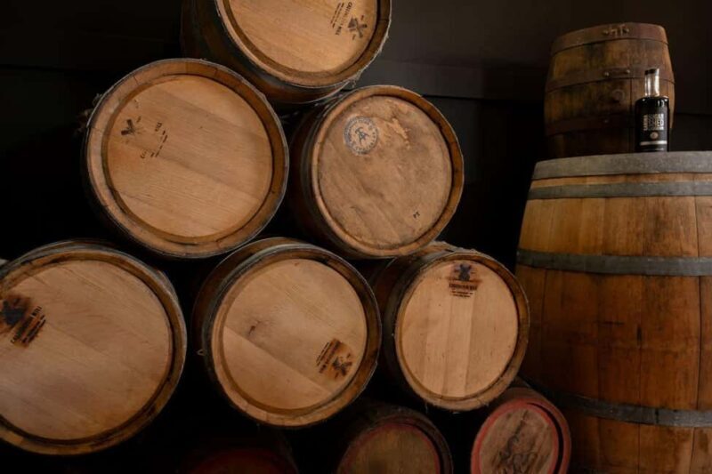 Sarina: Rum Distillery Guided Tour and Tasting - Tasting Experience