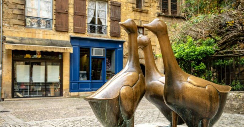 sarlat-gourmet-tour-market-visit-with-tastings