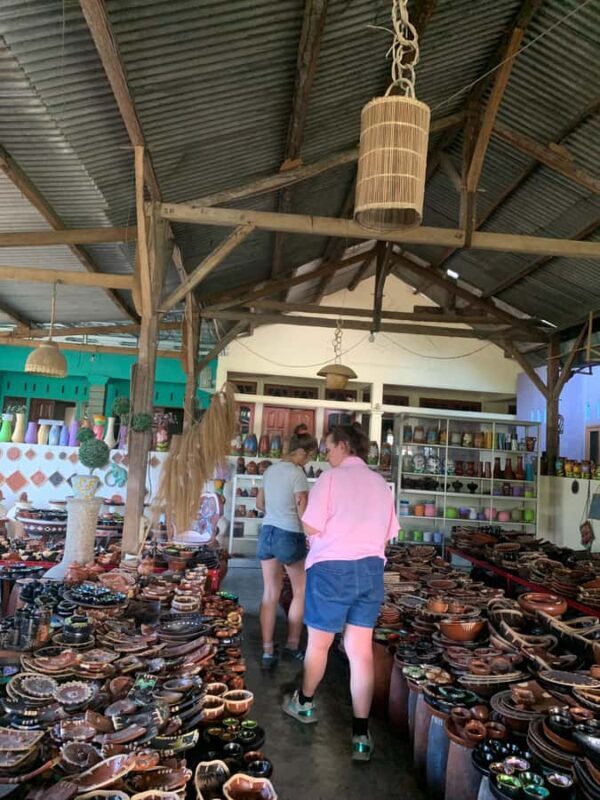 Sasak Village: Arts and Crafts Tour with Weaving and Pottery - Exploring Lombok’s Art and Craft Scene: The Sasak Village Tour