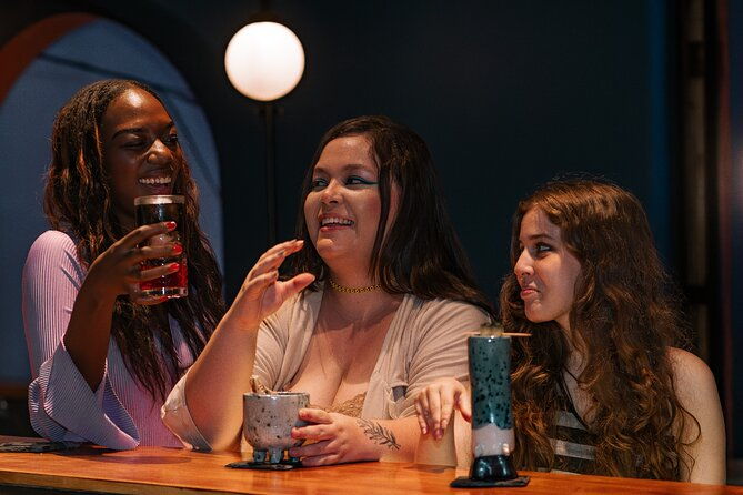 saturday-night-bar-crawl-in-cali-colombia