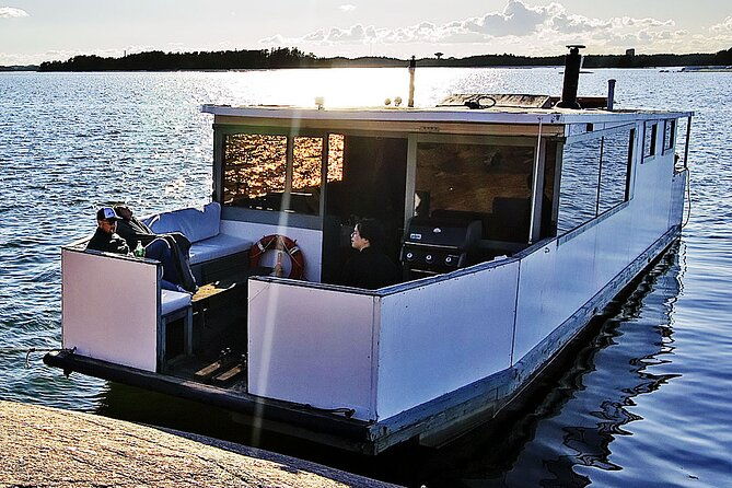 sauna-and-sightseeing-helsinki-cruise