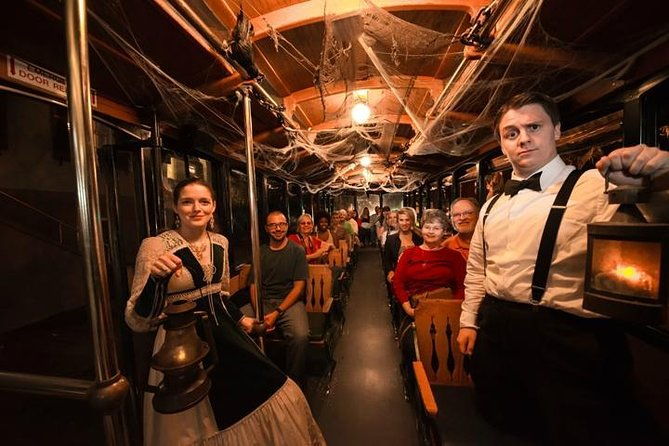 savannah-ghosts-gravestones-trolley-tour-2