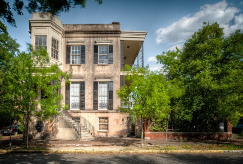 Savannah: Grave Tales Walking Tour - Savannah: Grave Tales Walking Tour