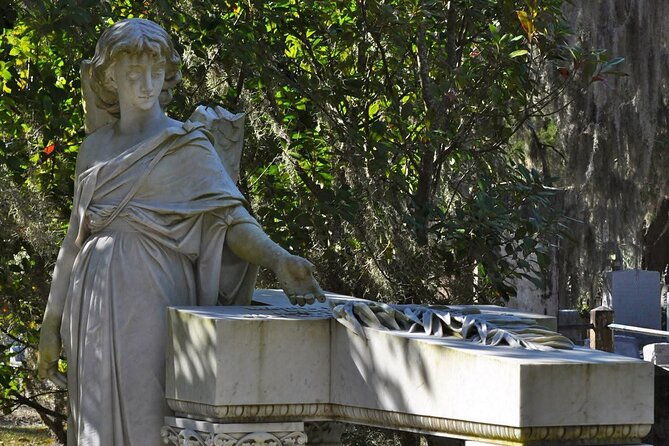 savannah-haunted-and-historical-walking-tour