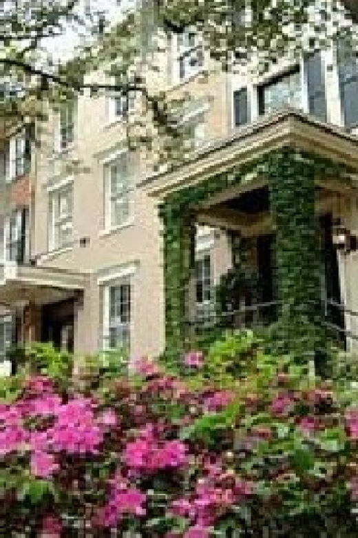 savannah-history-and-southern-hospitality-homes-walk