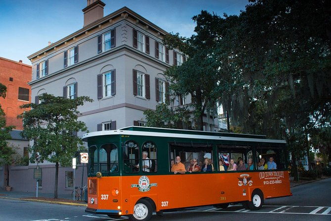 savannah-hop-on-hop-off-trolley-tour