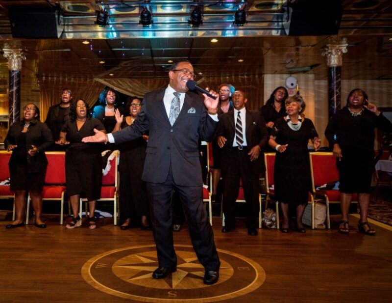 savannah-monday-gospel-dinner-cruise