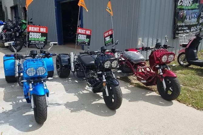 savannah-scooter-and-trike-rental-with-helmet