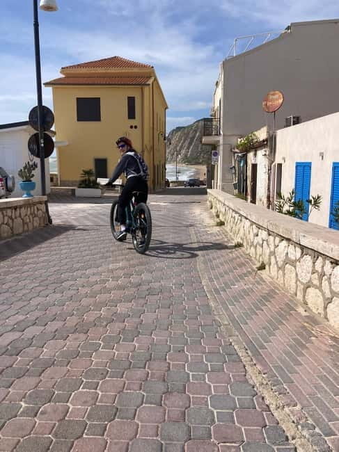Scala Dei Turchi: E-BIKE TOUR Hidden beaches, sea, relaxation [+SNORKELING] - The E-BIKE: A Game Changer