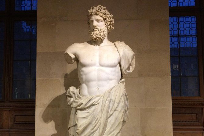 scandals-louvre-semi-private-with-reserved-entrance-time