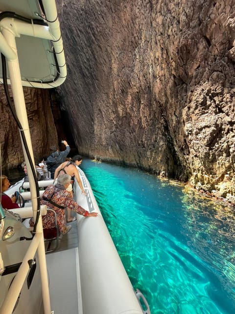 scandola-piana-girolata-cruise-swimming-boat-12-places