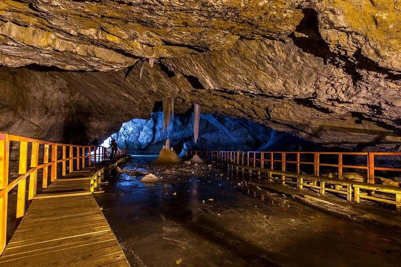 Scarisoara-World greatest Ice cave: one day tour from Oradea - FAQs