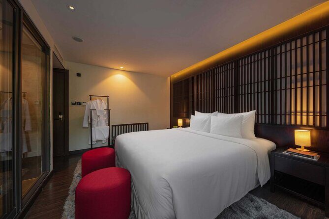 Scarlet Pearl Cruises Wonder On Halong and Lan Ha Bay (2D1N) - Who Is This Tour Best For?